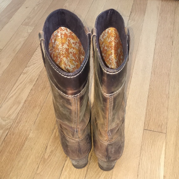 Timberland winter boots! Great condition - Picture 2 of 5